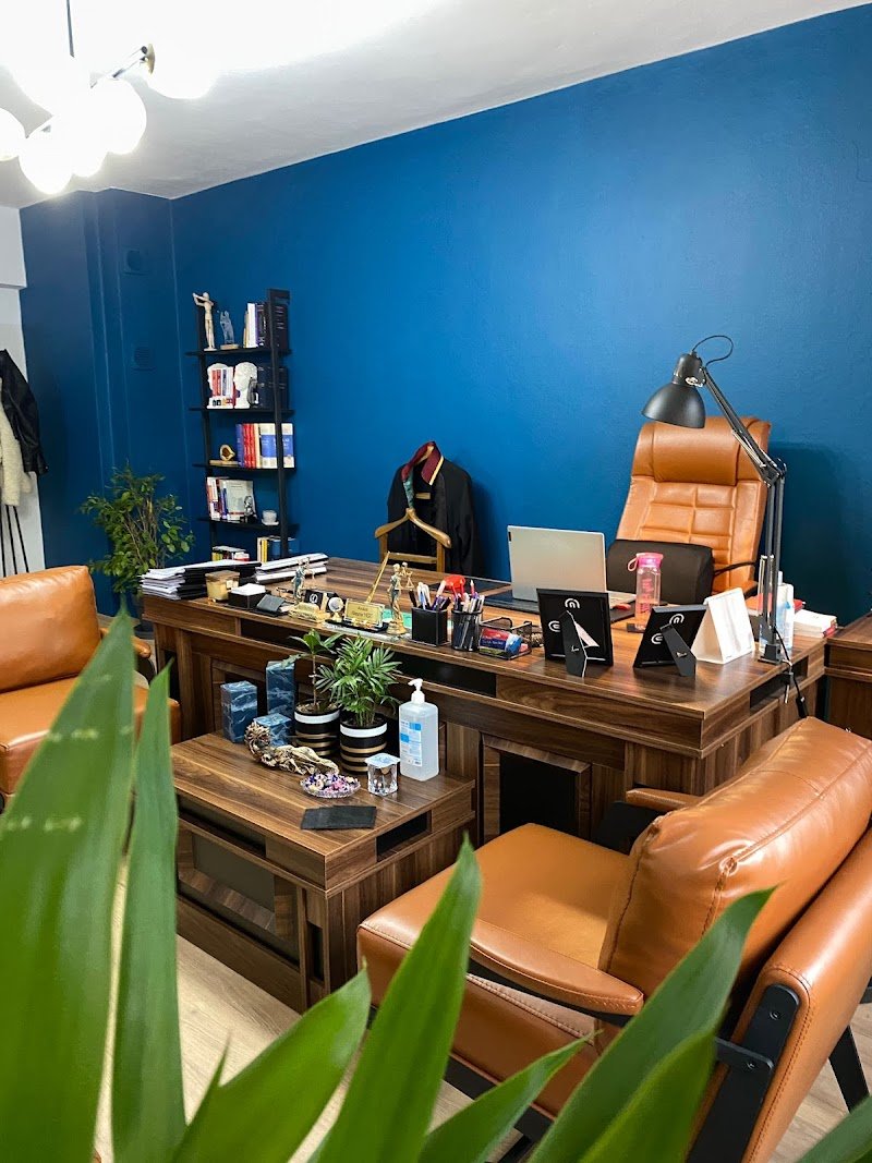 Yiğit Hukuk Bürosu - Avukat Aleyna YİĞİT-İzmit Avukat-İzmit Boşanma Avukatı-İzmit Araç Değer Kaybı Avukatı-İzmit İşçi Avukatı