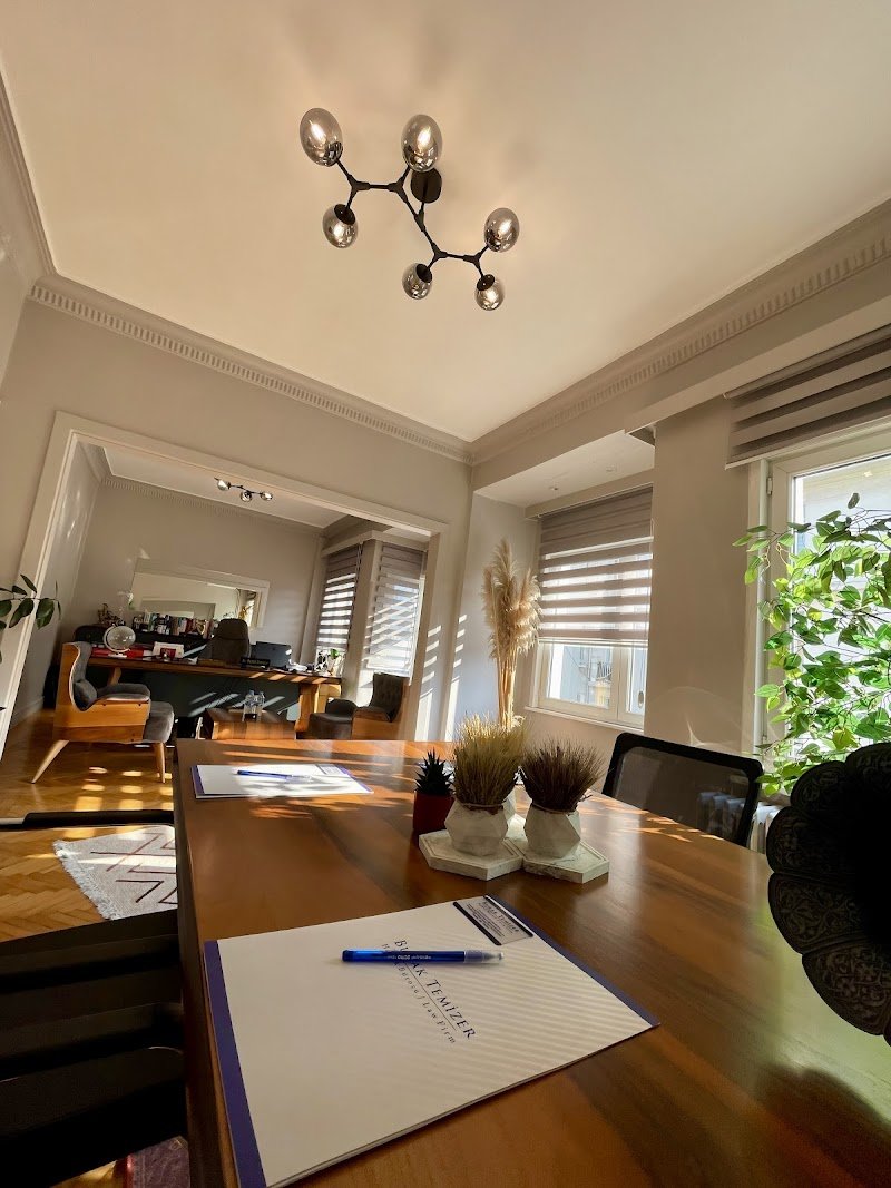 BURAK TEMİZER Hukuk Bürosu | İstanbul Avukat | İstanbul Ceza Avukatı | İstanbul Boşanma Avukatı | İstanbul Miras Avukatı