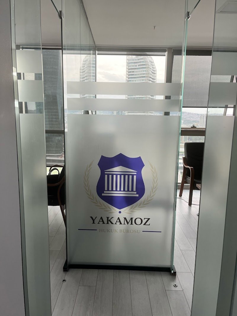 İzmir Avukat, Sigorta Avukatı, Trafik Kazası Avukatı, Değer Kaybı Avukatı, Ceza Avukatı, Yakamoz Hukuk Bürosu