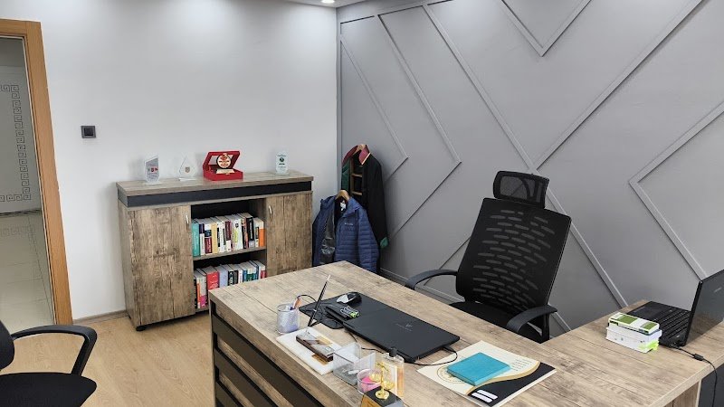 Av. Eda Vural - Av. Mehmet Kahraman | Ceza Avukatı, Boşanma Avukatı, Trafik Kazası Davaları, Askeri Davalar