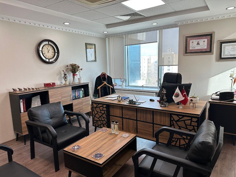 Avukat Aynur Çetin - Konya Kadın Avukat - Konya Boşanma Avukatı - Konya Trafik Kazası Avukatı - Konya İş Davası Avukatı