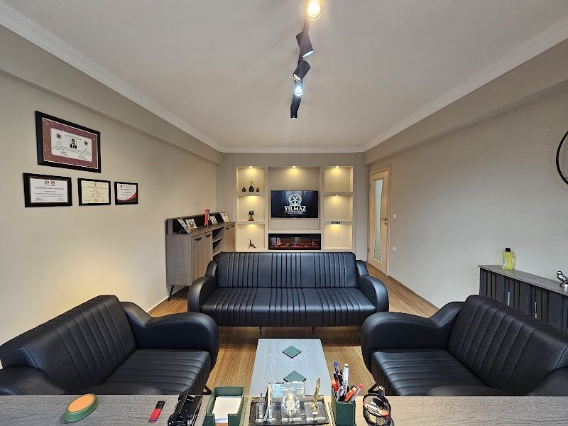 Avukat Burak Selçuk Yılmaz | Yılmaz Hukuk & Danışmanlık