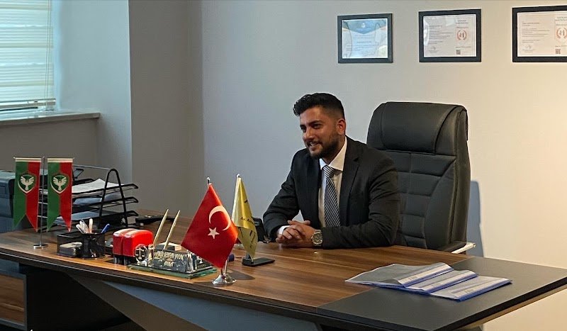 Av. Amed Sertan AVUNÇ