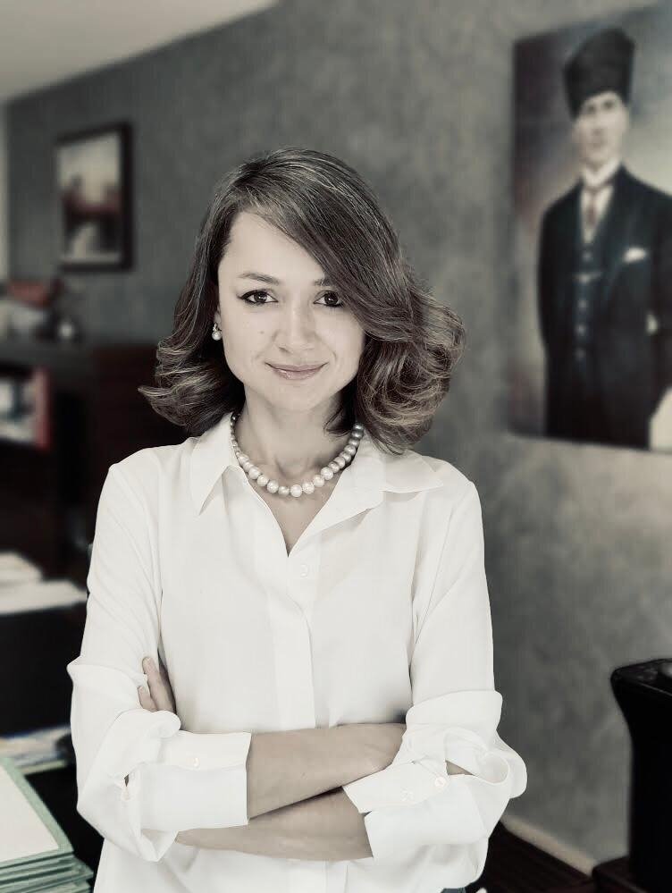 Avukat Pakize Gülcü