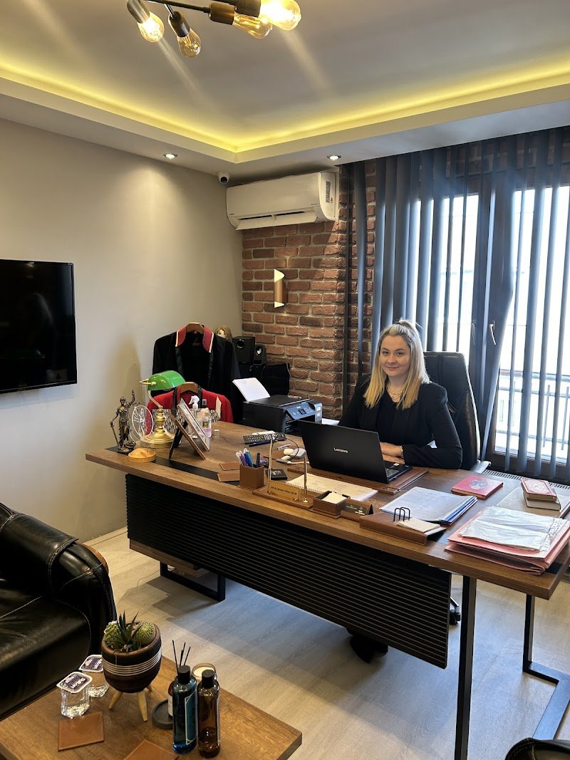 İNEGÖL AVUKAT ŞEYMA TÜRKER ÇELİK HUKUK VE ARABULUCULUK BÜROSU