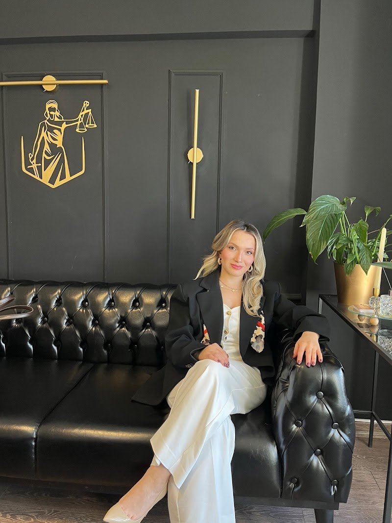 Avukat Kübra Çoban | Kübra Çoban Hukuk & Danışmanlık