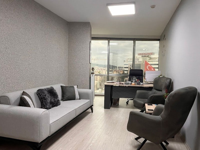 Avukat İsmail ÜNAL | Gebze Ünal Hukuk ve Arabuluculuk Bürosu | Avukat Çağla Nigar ÜNAL