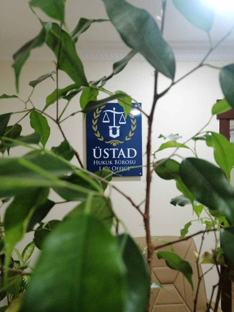 ÜSTAD HUKUK BÜROSU — Av.M.EMRULLAH DEMİR & Av. SÜFYAN İSA CANDEMİR