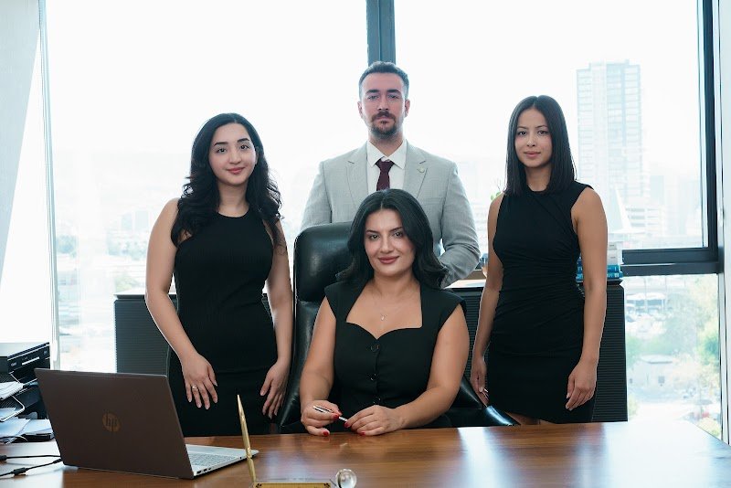 İzmir Avukat Mizgin Sümbül / İzmir Boşanma Avukatı / İzmir Ceza Avukatı / Kira, Gayrimenkul ve Miras Avukatı