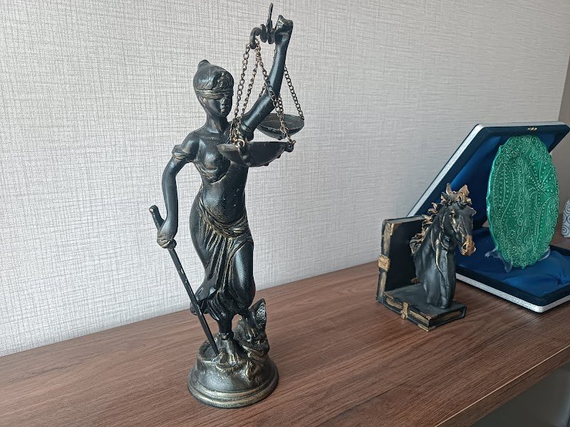 İzmir Avukat - Bornova Avukat Cihan YILDIRIM - İzmir Ceza Avukatı - İzmir Boşanma Avukatı - Kira Avukatı - İcra Miras Avukatı