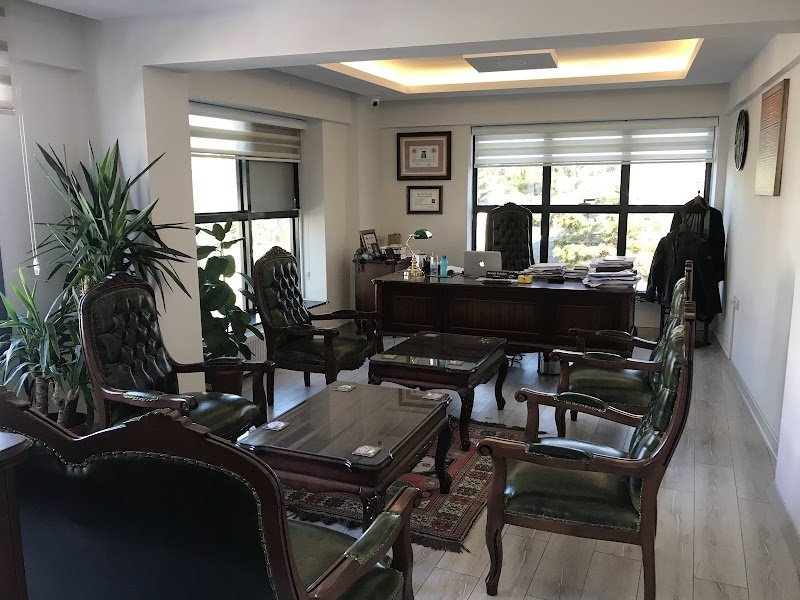 Avukat Mustafa Erdoğan