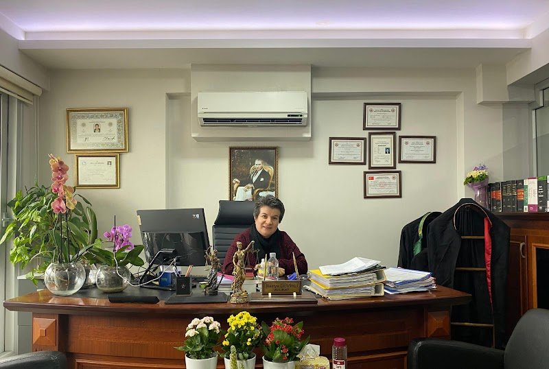 Avukat Raziye Demirli - İzmir Bornova Boşanma Avukatı & Ağır Ceza Avukatı