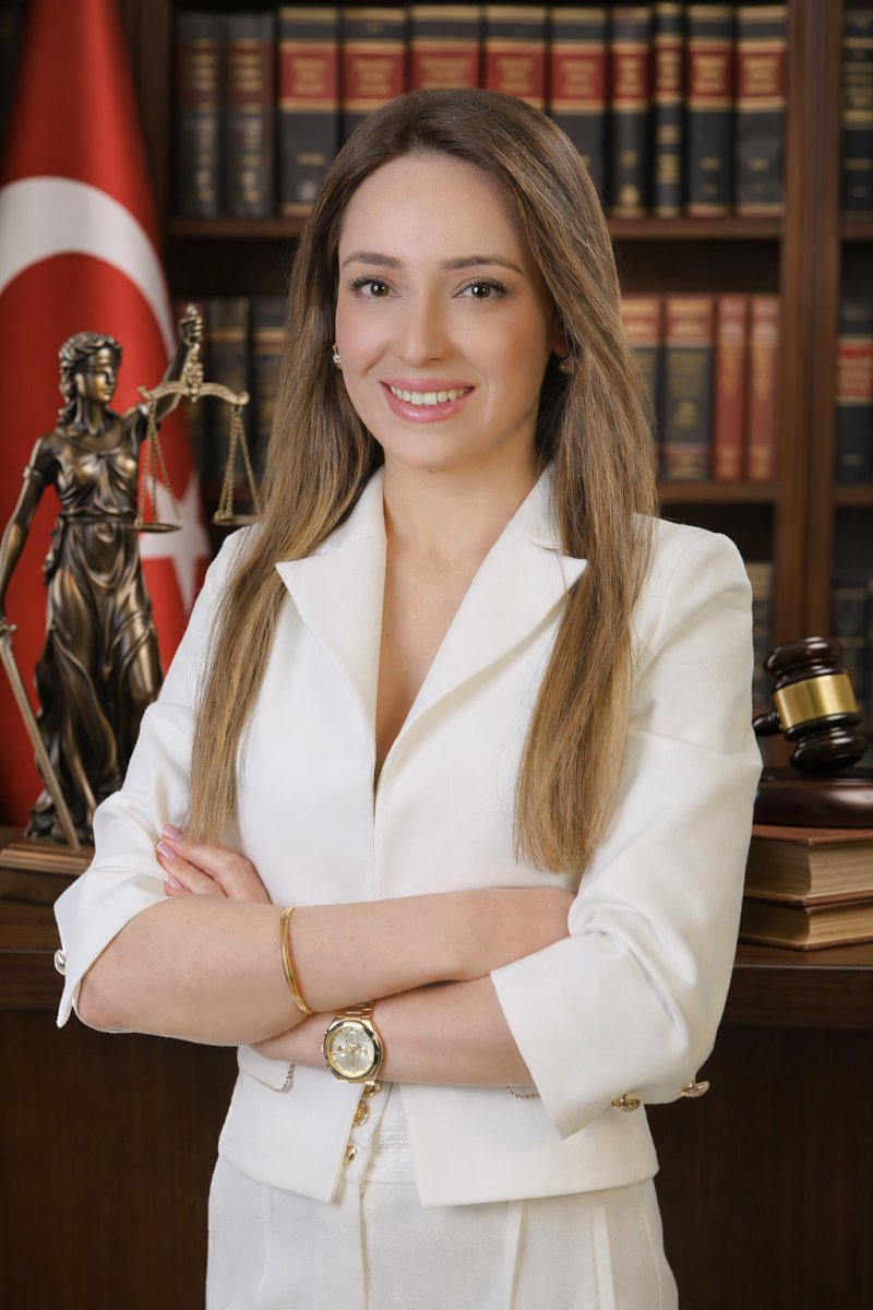 Mersin Avukat Ebrar Türköz | Deport Avukatı - İkamet İzni Avukatı - Çalışma İzni - İmalat Bedelleri Avukatı