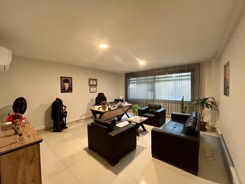 Salihli Avukat Safiye Yeliz ÖZKAYALAR-Salihli Kira Avukatı-Salihli Boşanma Avukatı-Salihli Ceza Avukatı-Kamulaştırma Avukatı