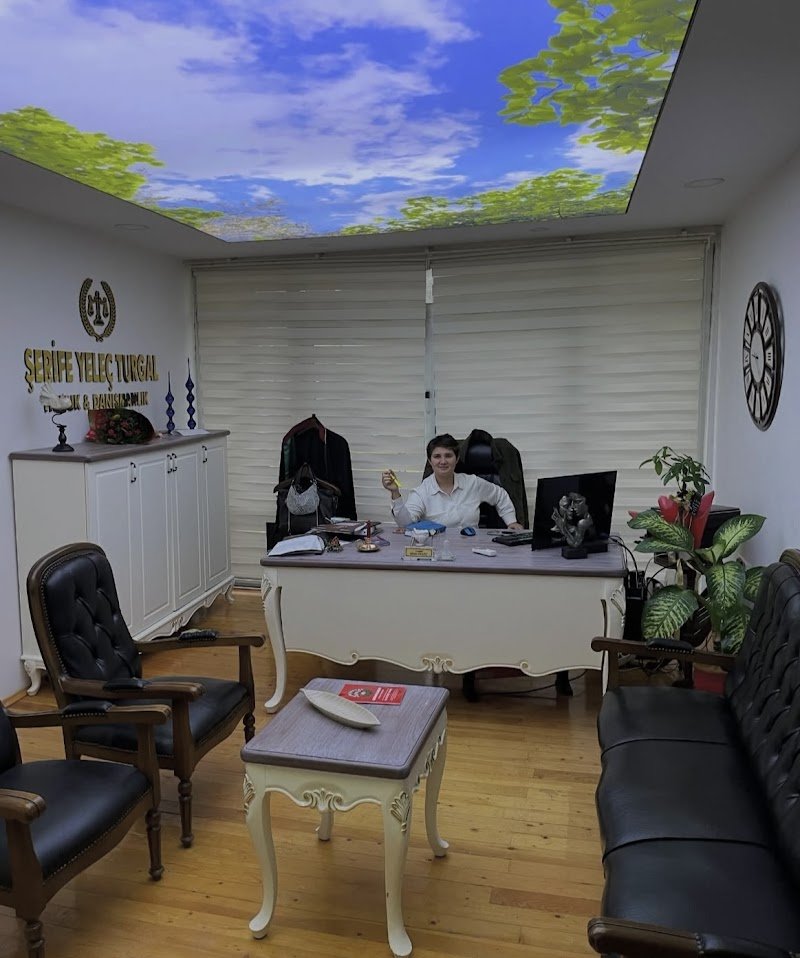 Avukat Şerife Yeleç Turgal