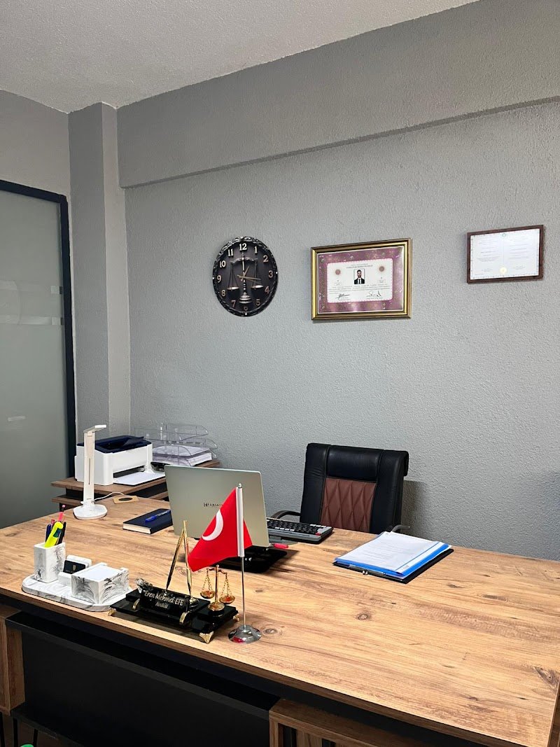 Avukat Eren Mehmet Efe