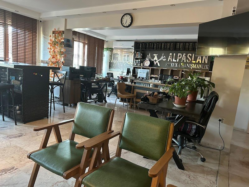 Balıkesir Alpaslan Hukuk - Avukat Gökhan ALPASLAN - Ceza Boşanma Gayrimenkul Tazminat Davaları