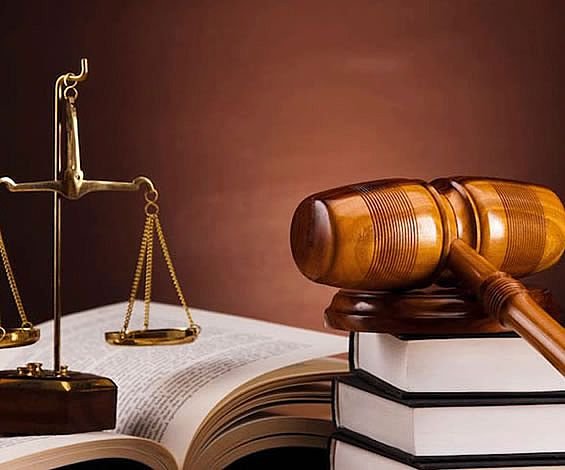 AVUKAT GÖZDE ÜNLÜ | Hukuk Bürosu - Law Office