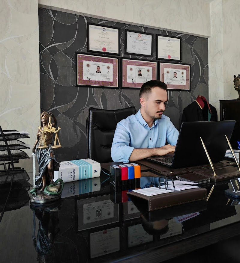 Avukat İrfan YÜREKLİ - YÜREKLİ HUKUK VE DANIŞMANLIK