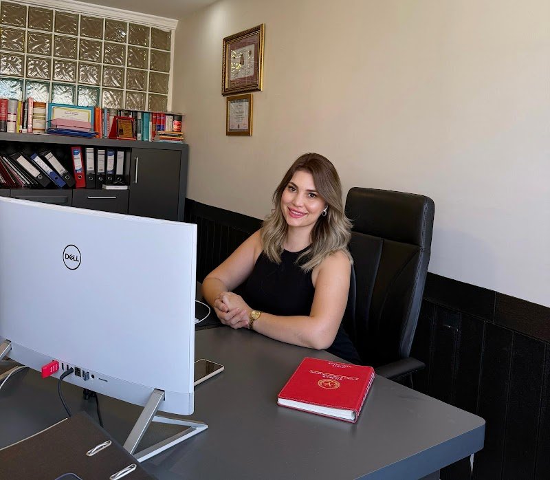 Adana Avukat Nazlı YILMAZ-Adana Boşanma Avukatı Ceza Dava Avukatı Araç Değer Kaybı Avukatı , Adana İcra Avukatı