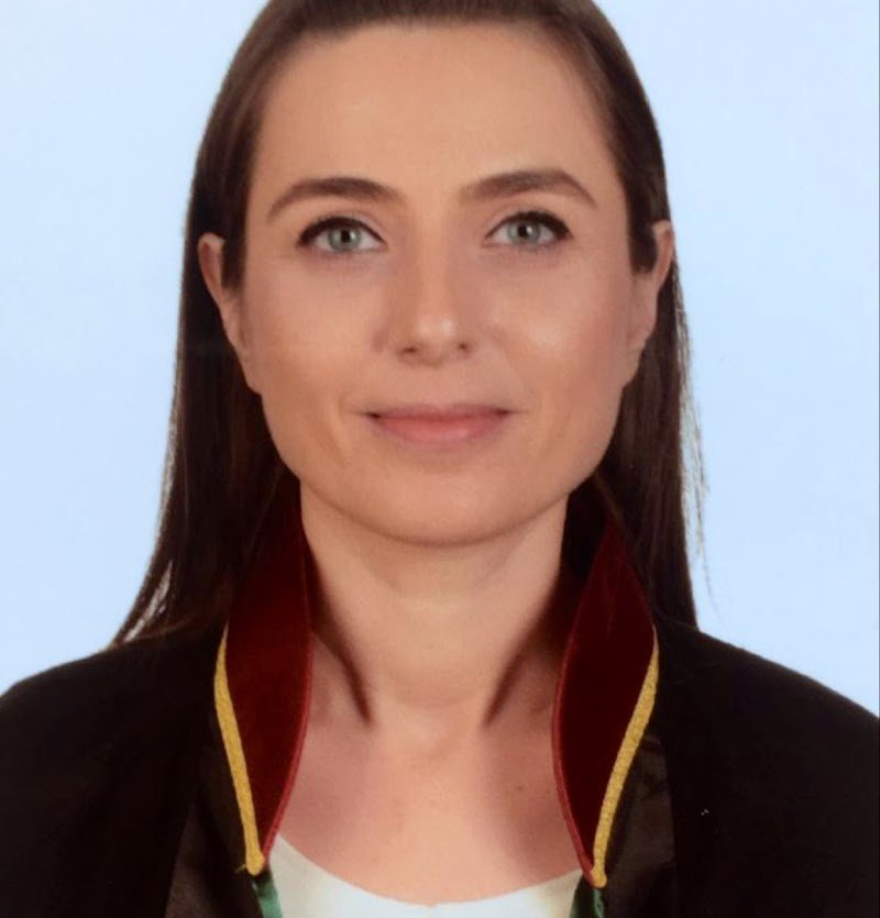 Avukat Arabulucu Müjde AKIN BEZENG