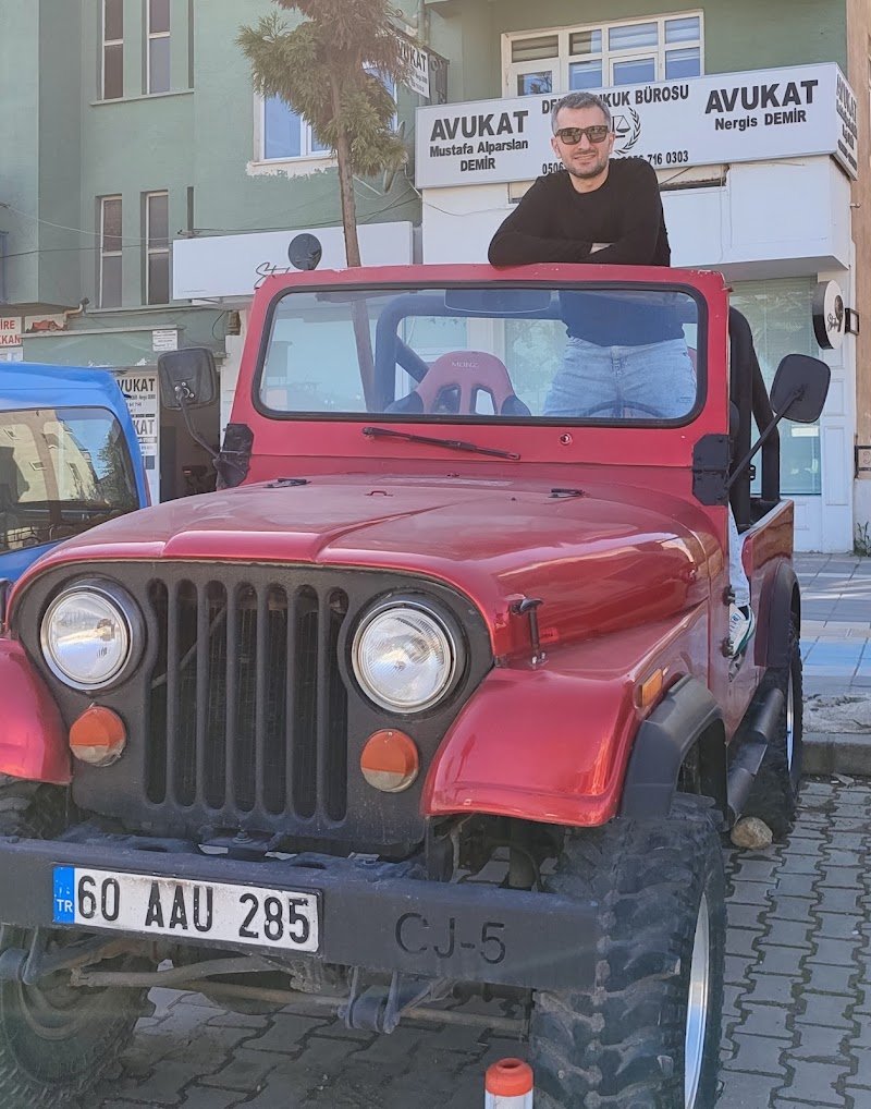 Av.Mustafa Alparslan Demir & Av.Nergis Demir