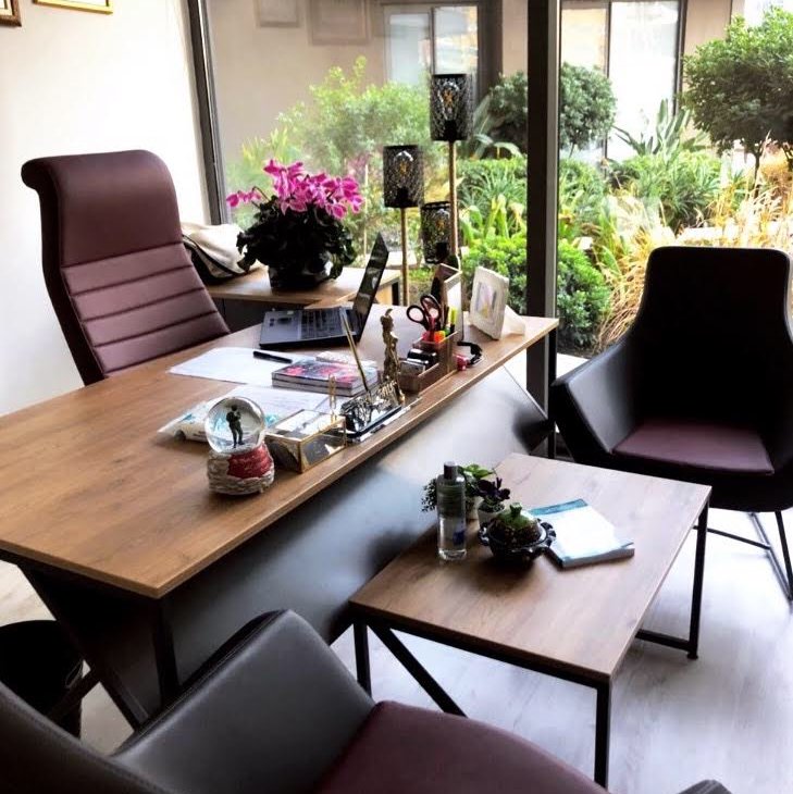 İzmir Avukat Nur Tavlı - Nur Tavlı Hukuk ve Danışmanlık - İzmir'de Boşanma, Ceza, Sağlık ve Kira Avukatı