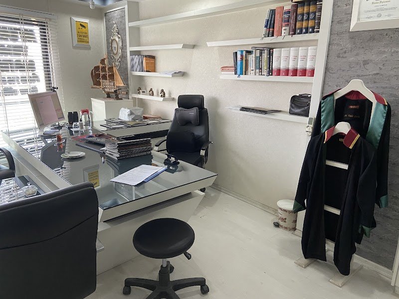 Avukat Vedat Sarıtaş