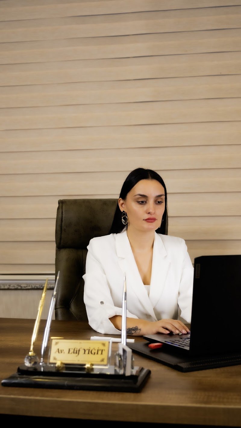 Avukat Elif Yiğit & Hukuk Bürosu