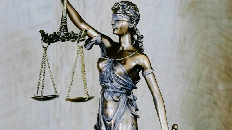 Avukat Arabulucu EMRE VAROL | Antalya Avukat