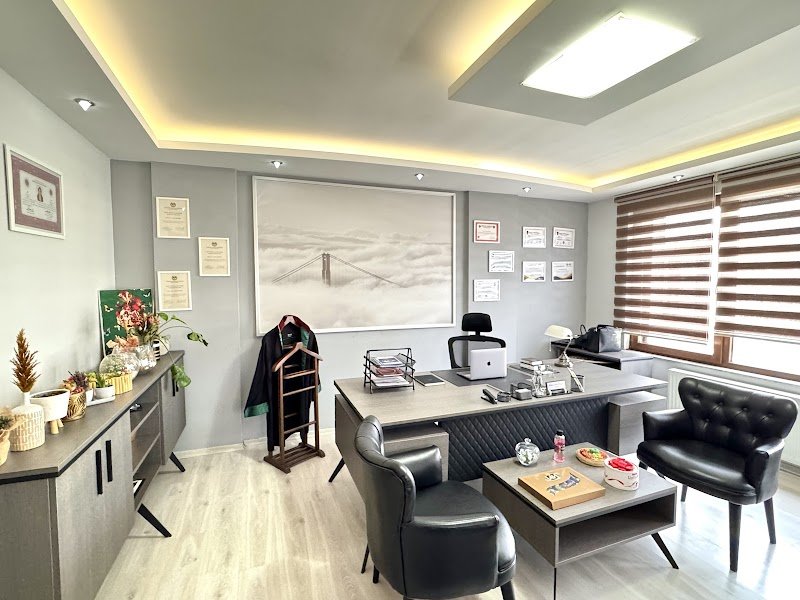 Balıkesir Avukat Melis Sipahigil Yayman | Boşanma, İş, Kira, Ceza, Miras, Gayrimenkul, İcra Davaları - Balıkesir Barosu