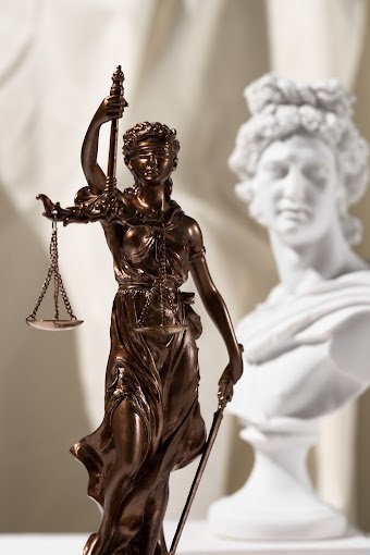 Ege Hukuk - Üsküdar - Kadıköy Boşanma Avukatı - Ceza Avukatı