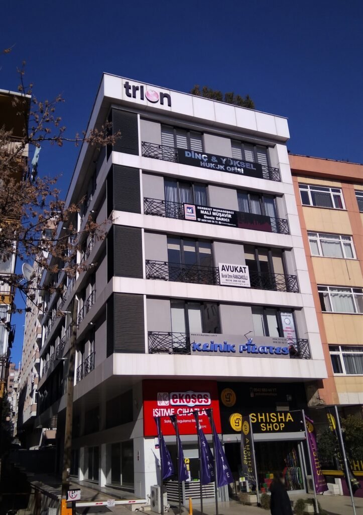 Avukat Burak Emre RAMAZANOĞLU Avukatlık ve Hukuk Danışmanlığı