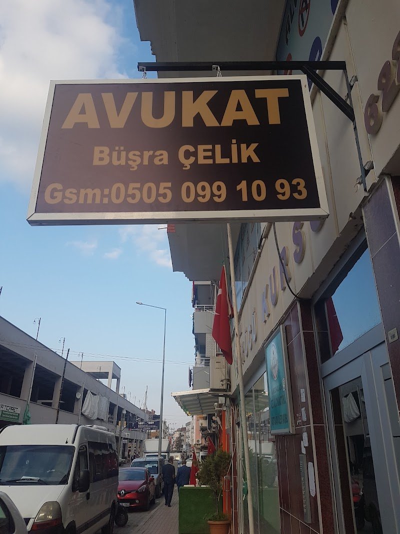 Avukat Büşra Çelik Özen