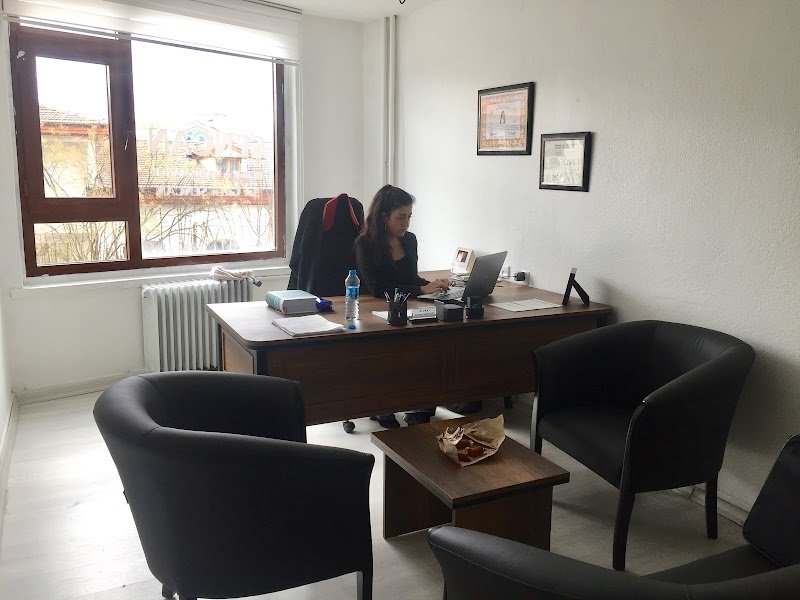 Av.Gizem ŞENCAN -Konya Avukatı Boşanma,Miras ve İş Davaları