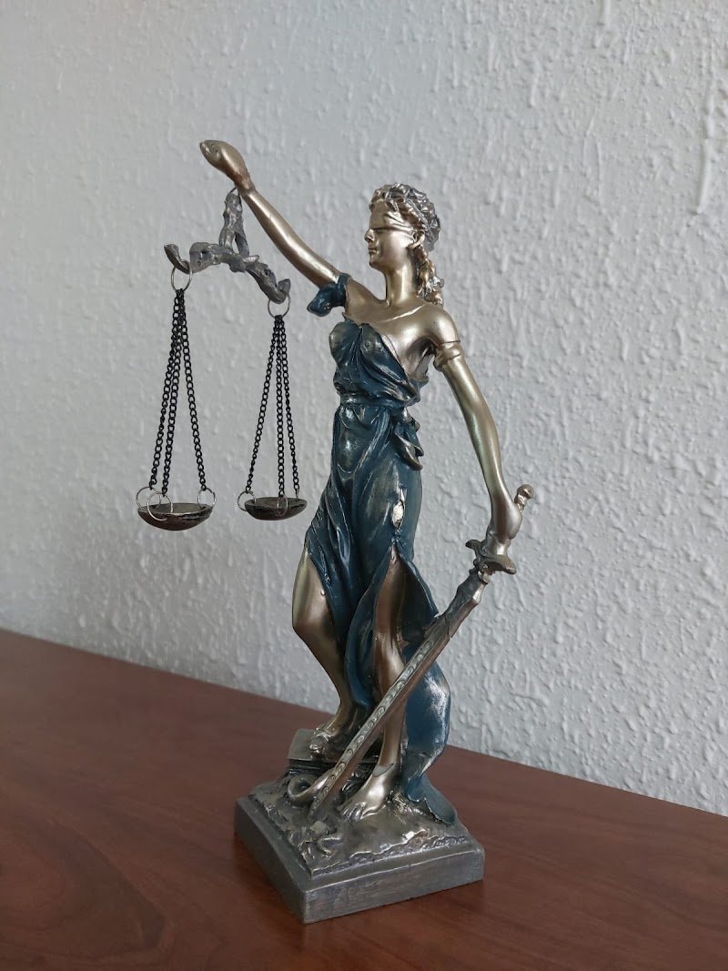 İzmir Avukat Gizem ÜNAL | Hukuk Bürosu