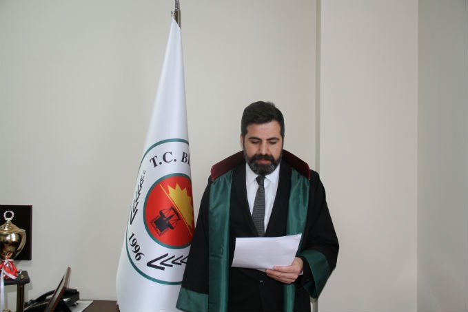 Адвокат Мурад Туга – български говорещ адвокат в Турция