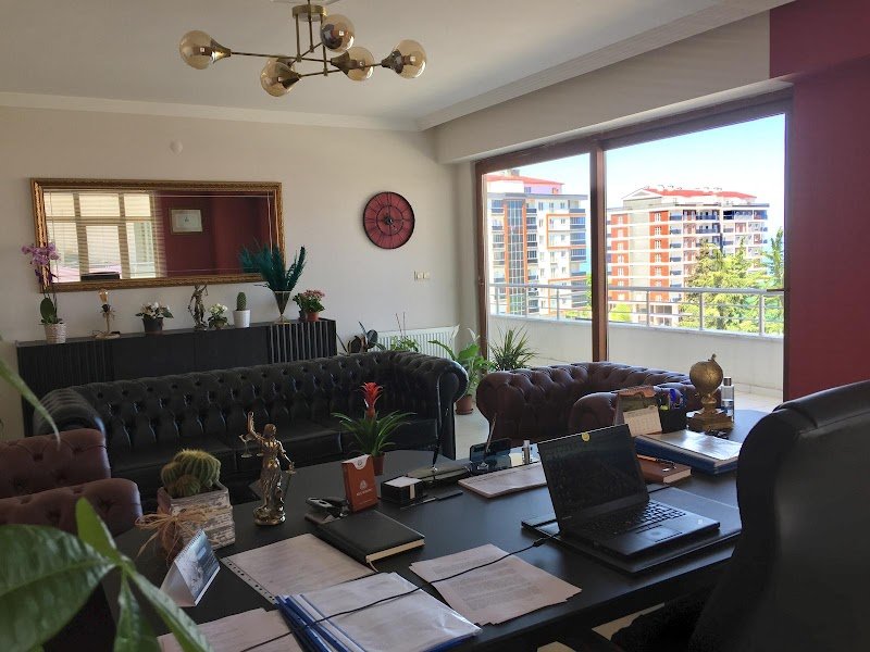 Ardeşen Avukat M.Emre DERECİ - Elit Hukuk Bürosu