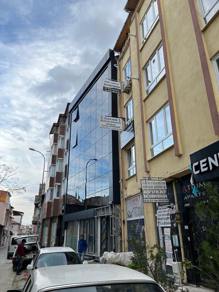 Av. Funda Özdemir Peker