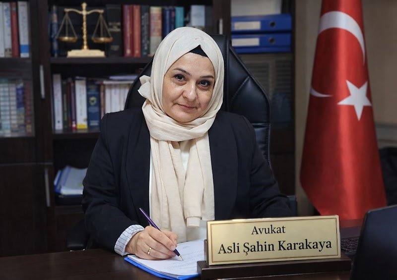Küçükçekmece Avukat | Av. Aslı Şahin Karakaya – Boşanma ve Ceza Avukatı | Uzman Arabulucu