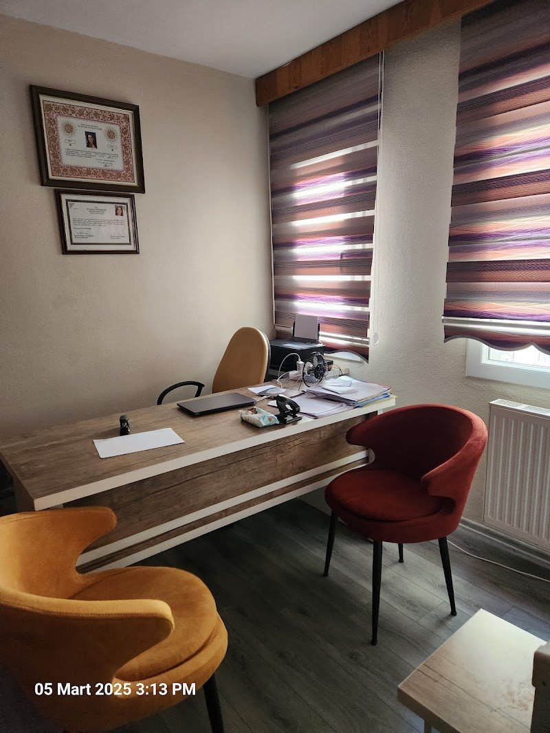 Kuşadası Arabulucu Avukat Burcu Şahin-Kuşadası Ceza Avukatı,Boşanma Avukatı,Yabancılar Hukuku,Trafik Kazası Avukatı