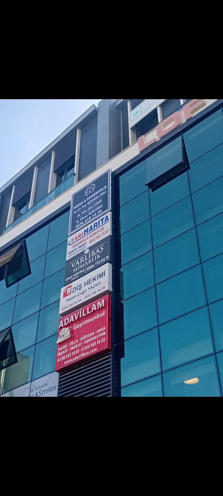 Av. Pınar Yazıcıoğlu İneli- Av. Efecan Yazıcıoğlu- Av. Fikret Okan Evgar- Kuşadası avukat