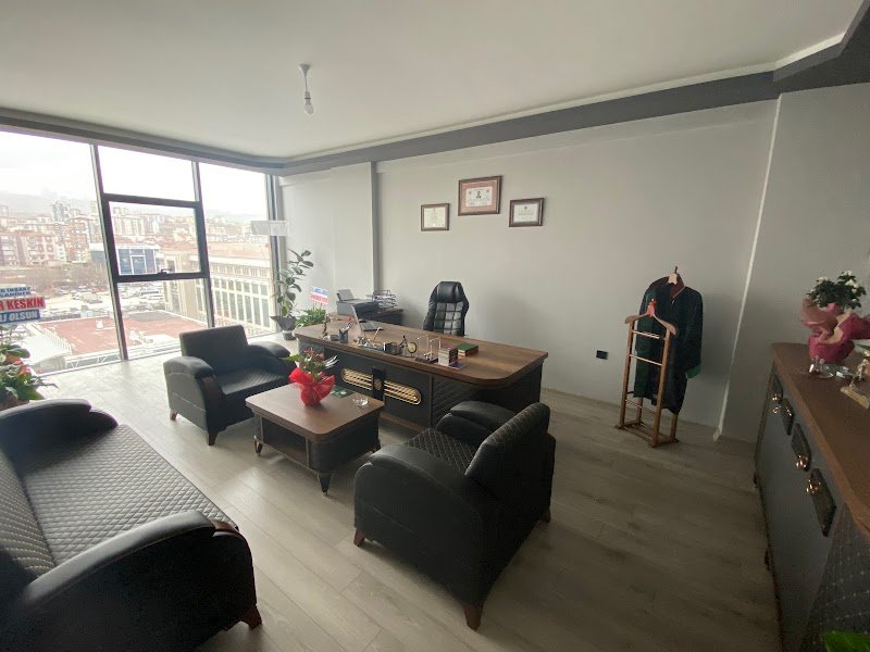 Avukat Hilmi Tunahan Tüncer