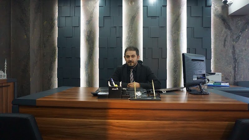 Avukat & Arabulucu Ferdi Fazlıoğlu