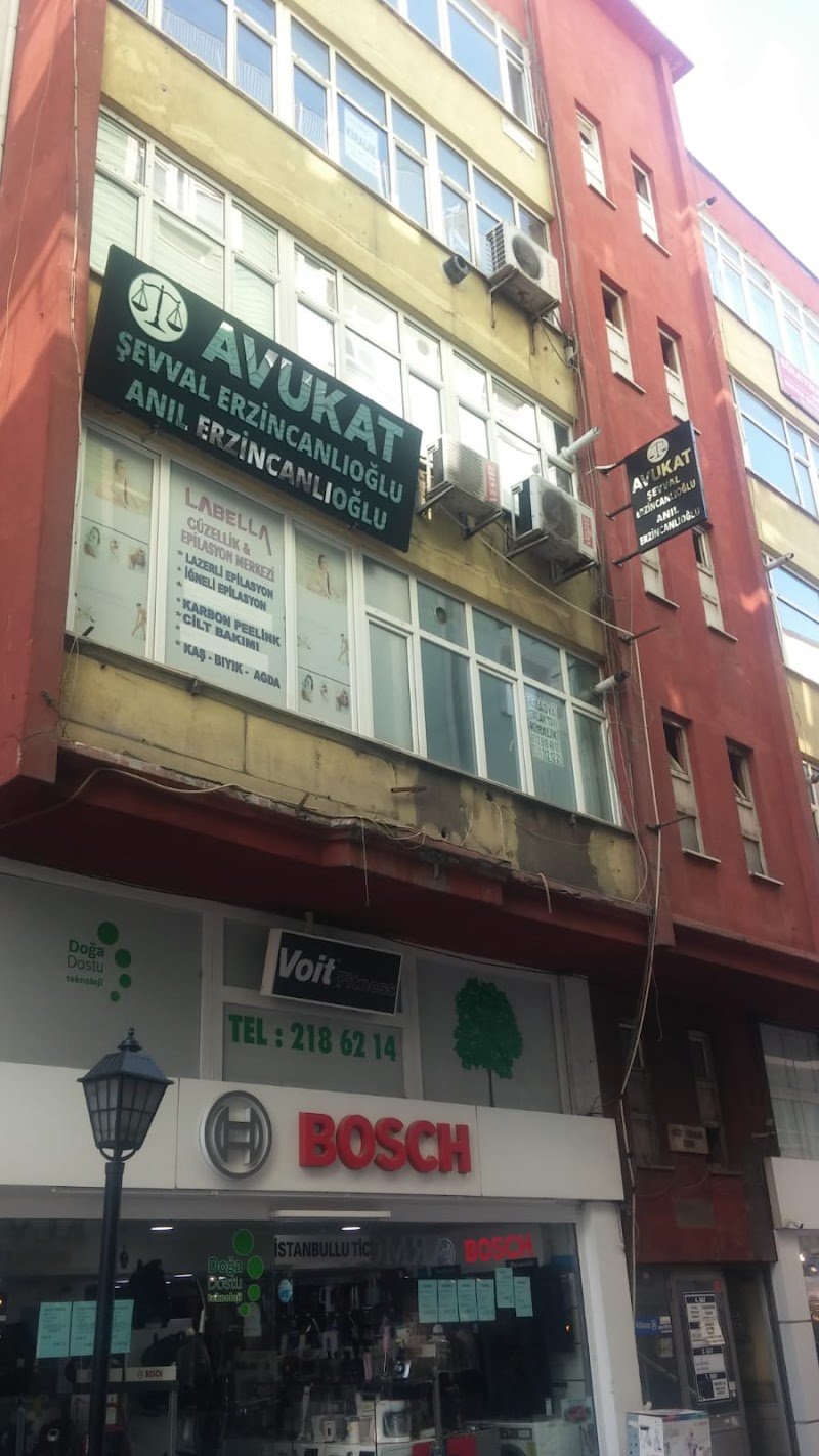 Avukat Anıl Erzincanlıoğlu