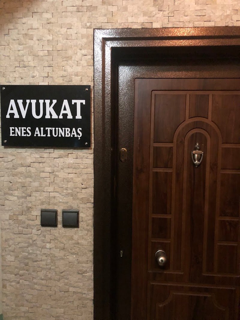 Avukat Enes Altunbaş