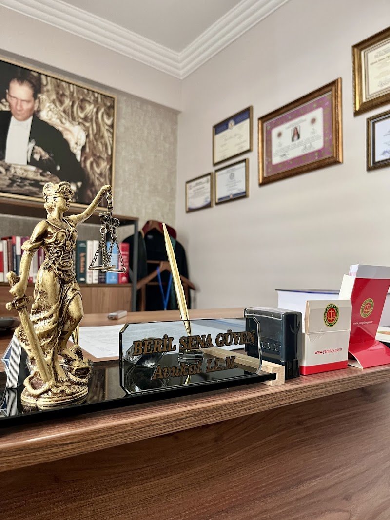 Avukat Beril Sena Güven | Narlıdere Avukat | Boşanma Avukatı | Narlıdere İş Avukatı