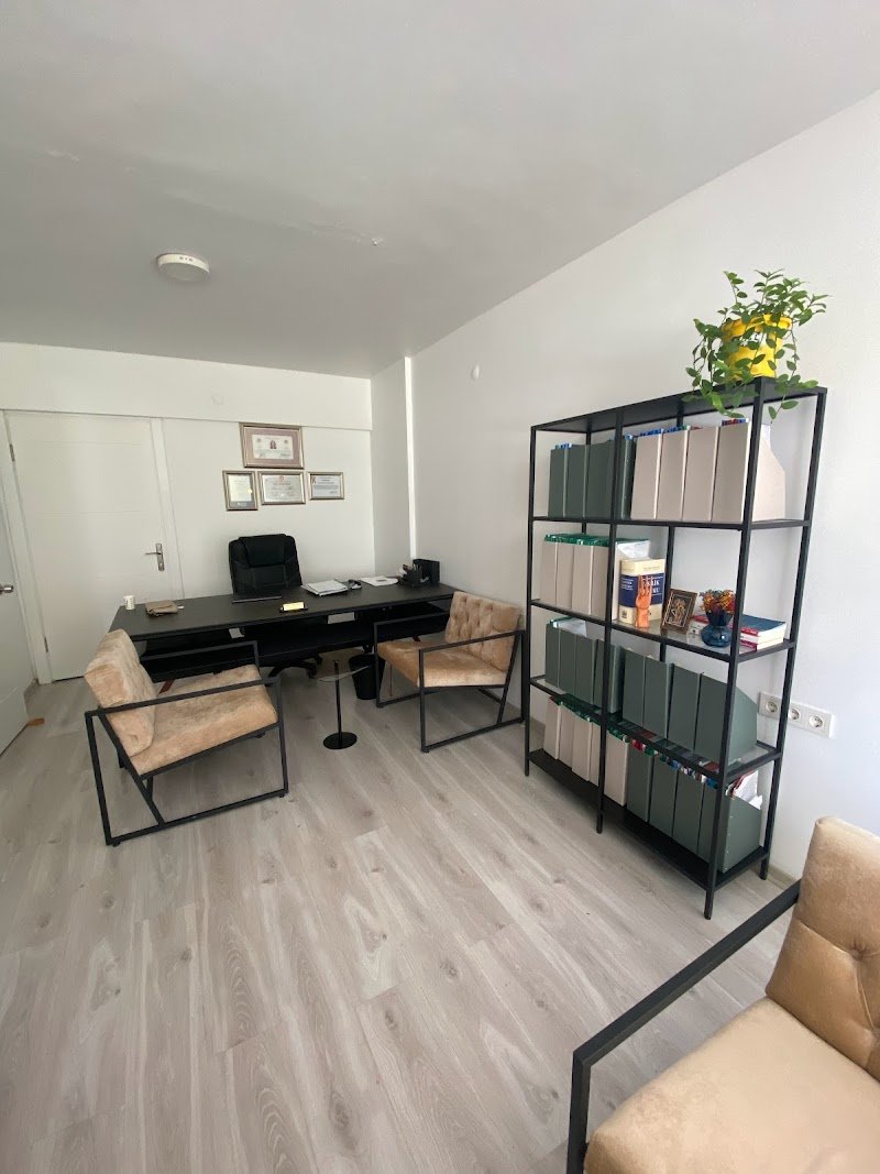 Avukat Sevilay Yıldız Gökmen - Hukuk & Danışmanlık - Avukatlık Bürosu