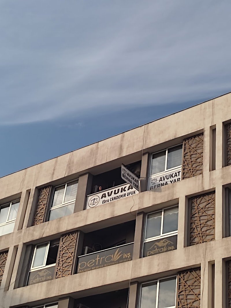 Ebru Candemir Ufuk Hukuk Bürosu