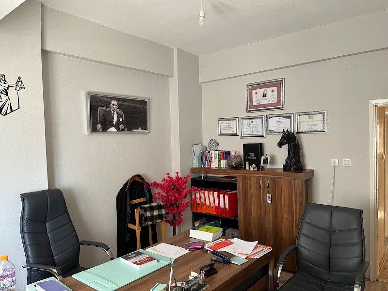 Avukat Ülkü Hukuk Bürosu-Pendik Boşanma Avukatı / Nafaka Davaları / İş Davaları-Tazminat Avukatı /Kira Tahliye Davaları